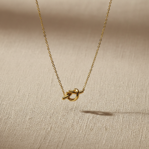 collar nudo infinito