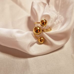 Reina Mía Joyería anillo esferas doradas